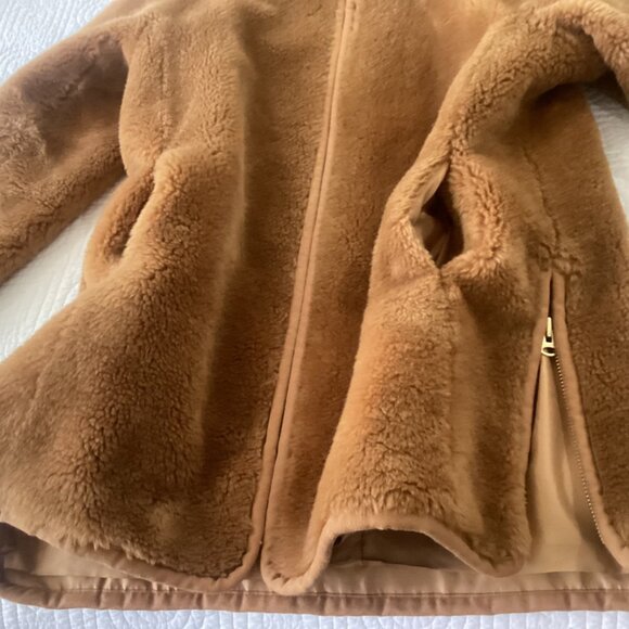J. Crew Plush Teddy Bear Coat J9064 Camel Brown size Medium Soft Plush Faux Fur - Picture 11 of 12